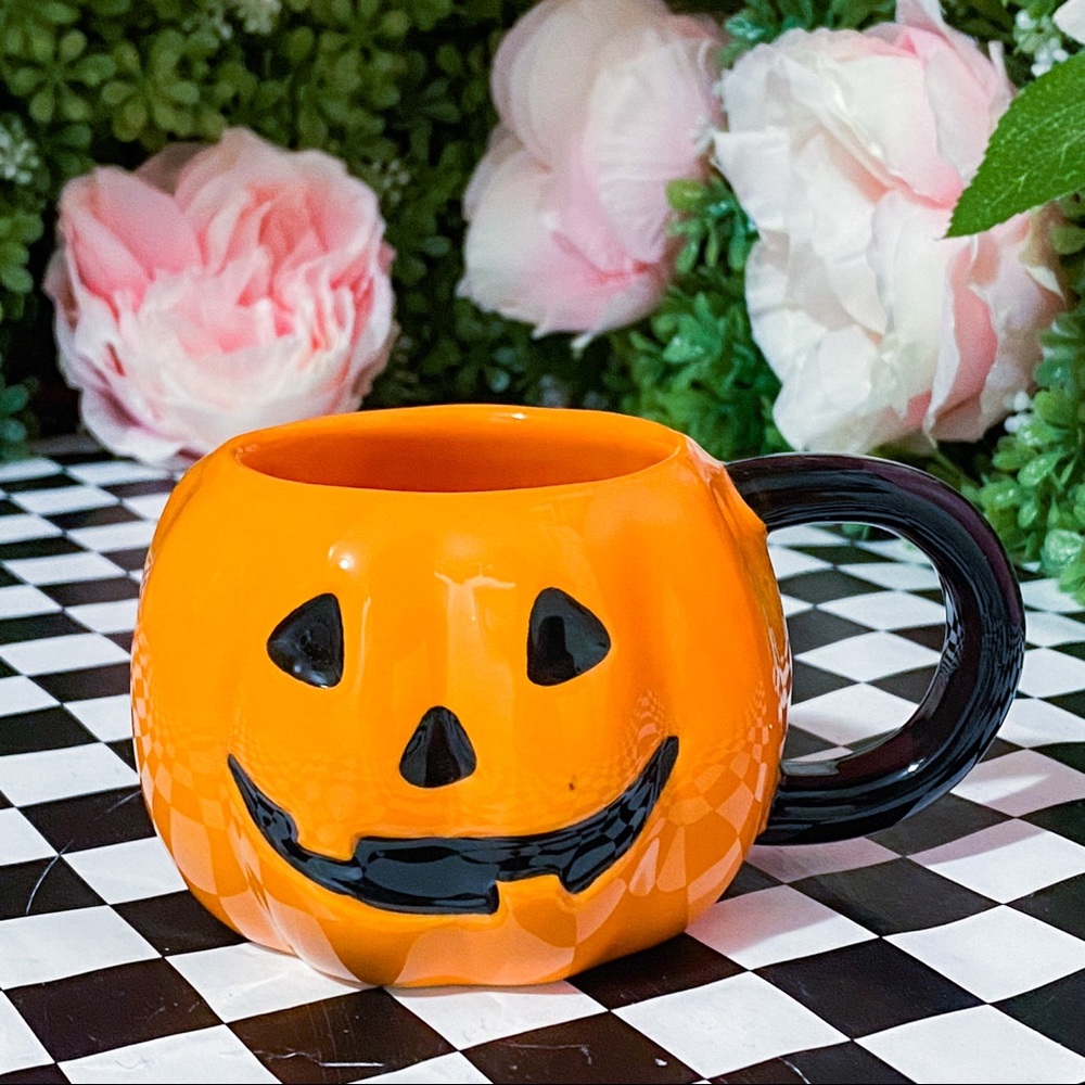 Mini Hyde & Eek Target Pumpkin Jack-O’-Lantern Mug